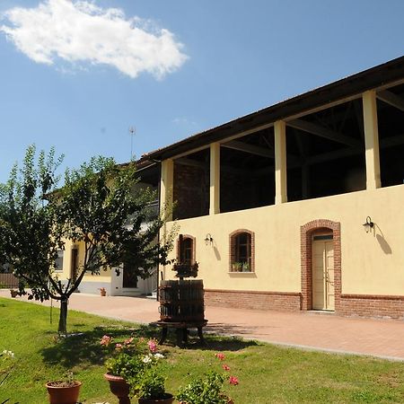 B&B La Coccarda Castell'Alfero Exterior photo