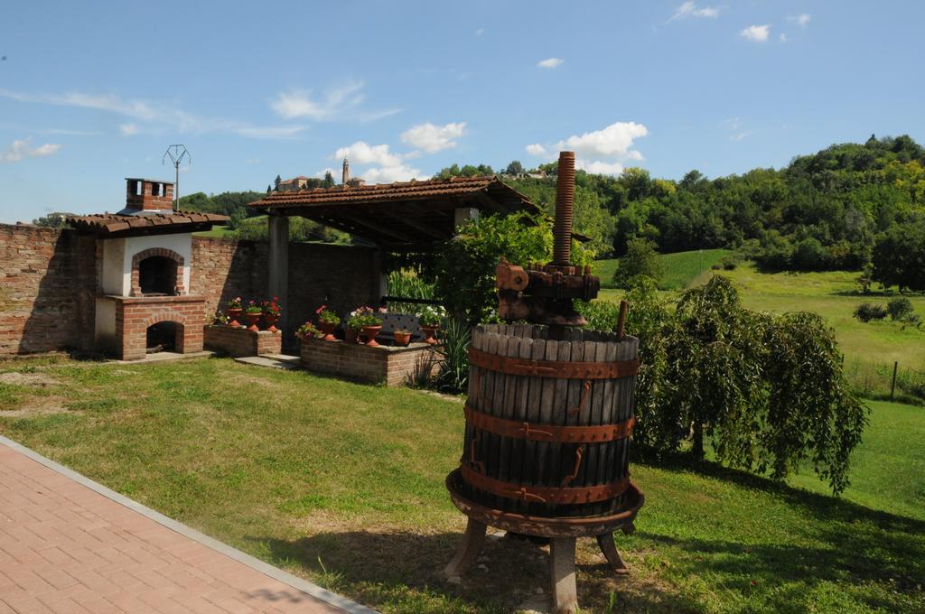 B&B La Coccarda Castell'Alfero Exterior photo